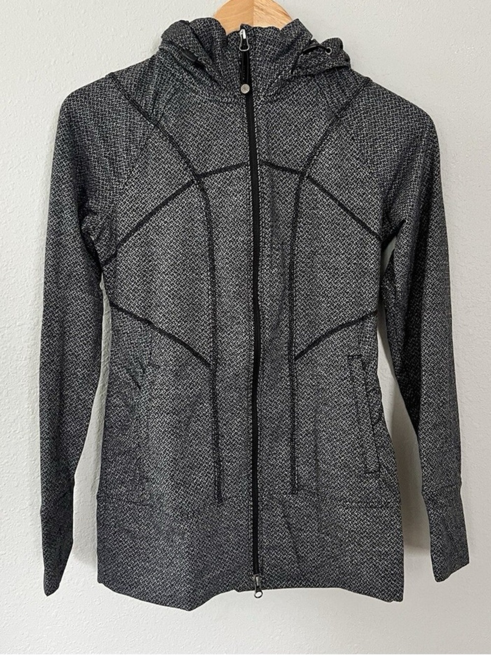 Athleta Rishi Full-Zip Yoga Hoodie Jacket (Style #405057).